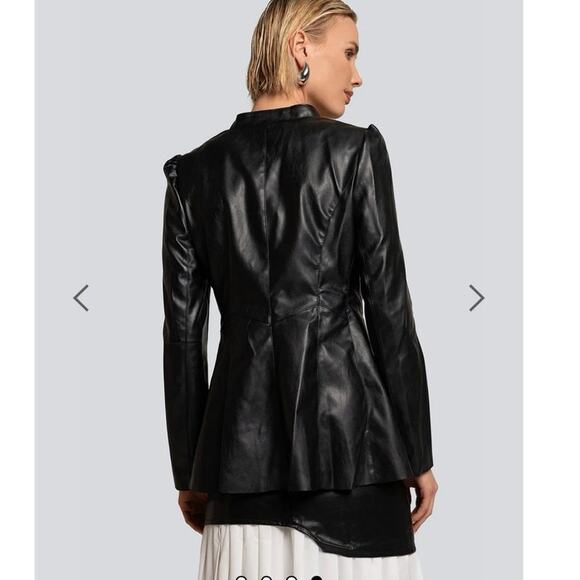 GLORY CONNECTION AMANDA BUTTONED SCULPTED SILHOUETTE LEATHER BLAZER - Picture 6 of 6